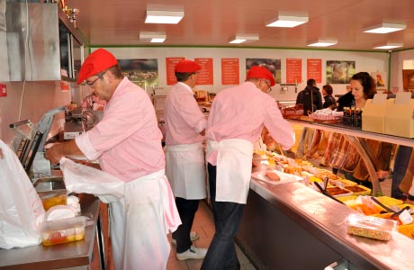 Le service chez les eleveurs du pays d'auge - boucherie, charcuterie, traiteur - Le Breuil en Auge